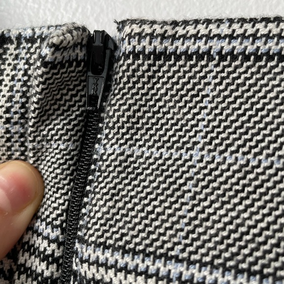 NWOT Monki Houndstooth and Checkered Mini Skirt Size 10 - Picture 5 of 8